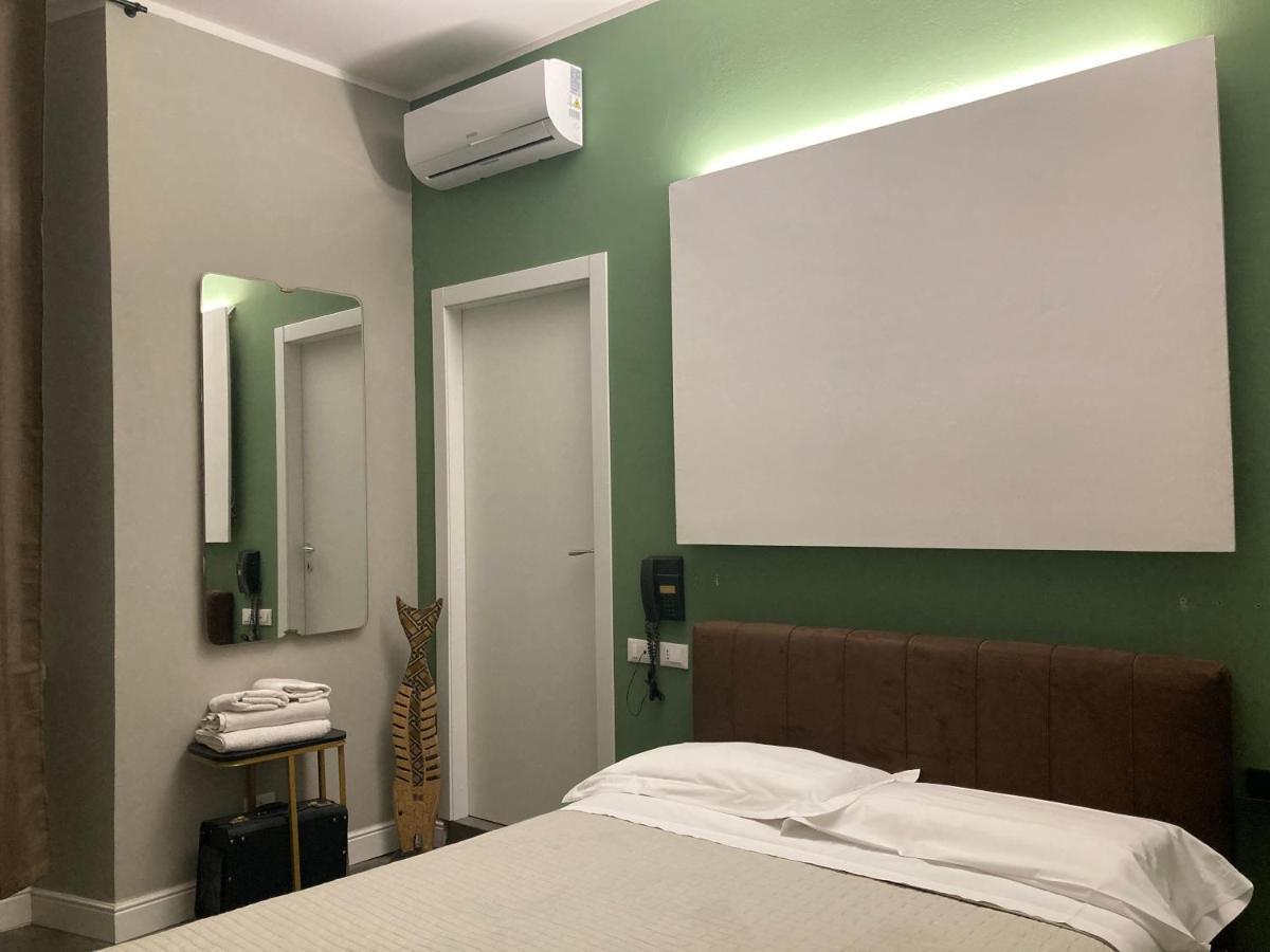 Hotel Calypso Milan Exterior photo