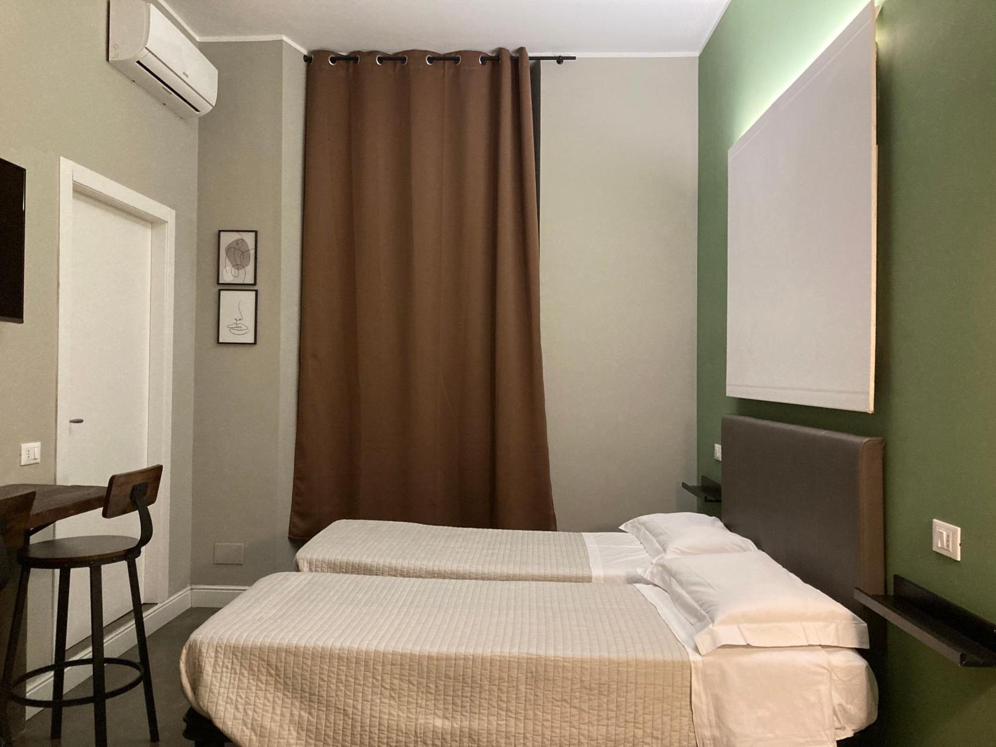 Hotel Calypso Milan Exterior photo